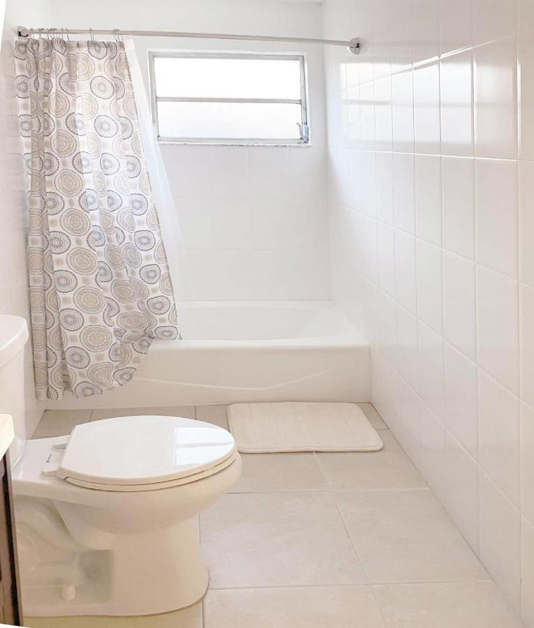 Private Suite W/ Full Backyard, Bbq, 5Min From Mia Miami Luaran gambar
